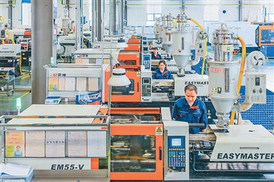 創(chuàng)新勢(shì)能持續(xù)匯聚，技術(shù)服務(wù)驅(qū)動(dòng)經(jīng)濟(jì)動(dòng)能強(qiáng)勁轉(zhuǎn)換